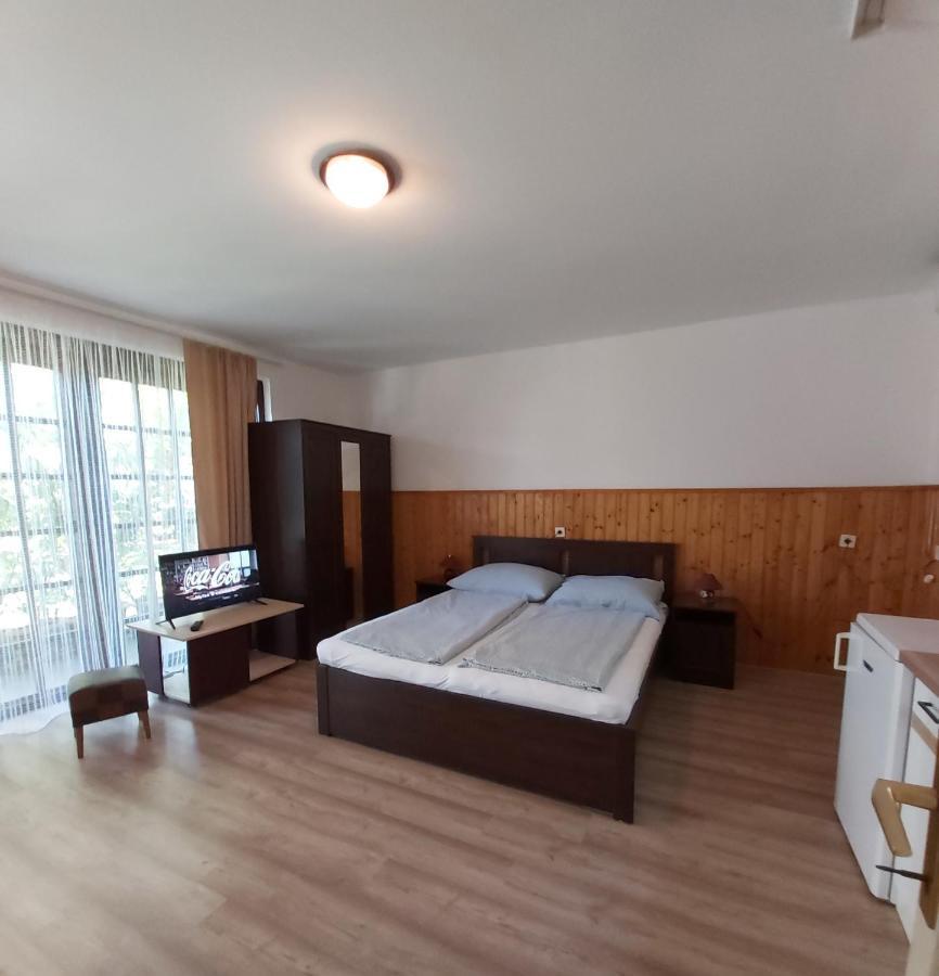 Marika-Lak Apartamento Siófok Exterior foto